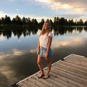 Meet your Posher, Ella